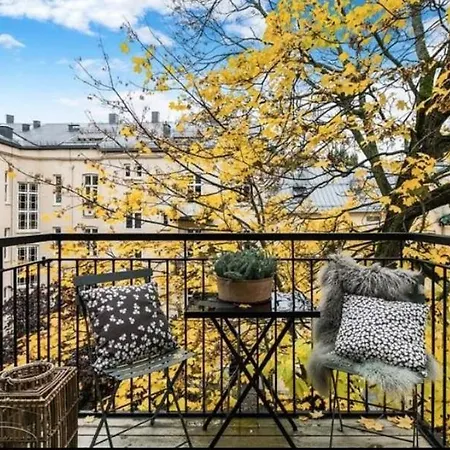 Apartment Spacious, Comfy In Centre With Balcony! Oslo